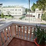 Moja Apartahotel